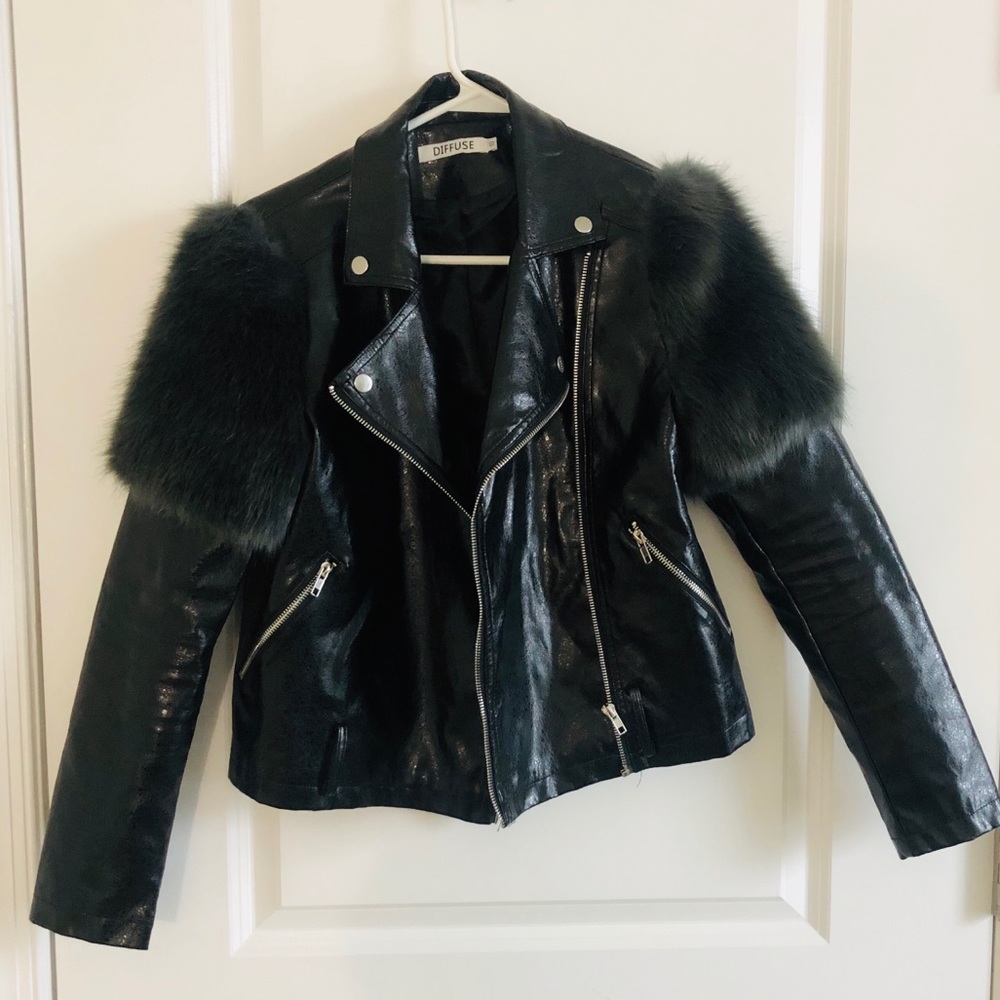 Patent leather vegan jacket w/ faux fur shoulders